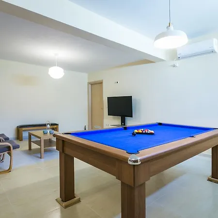 Villa Unique Ratzakli Ratzaklíon