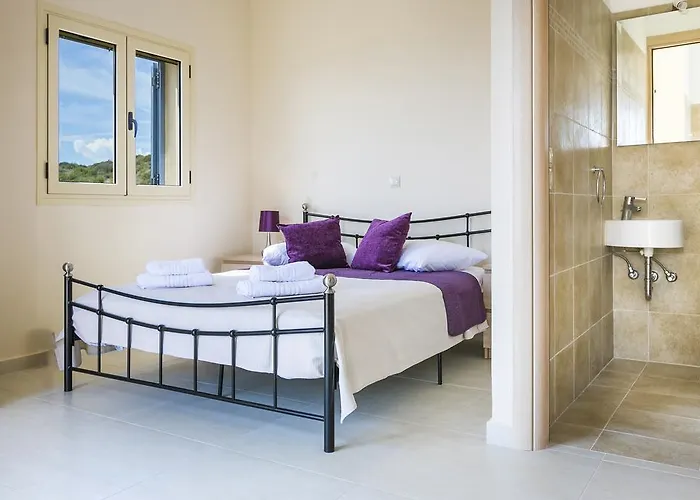 Unique Ratzakli Villa *